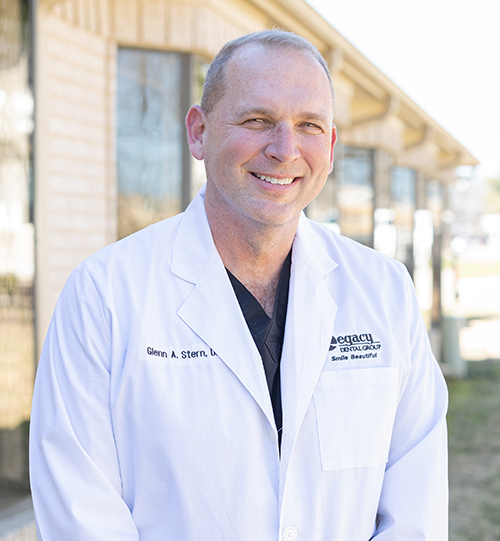 Glenn Stern, D.D.S., MAGD, FADI